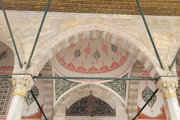 Hatice Turhan Valide Sultan Türbesi - Resim 2