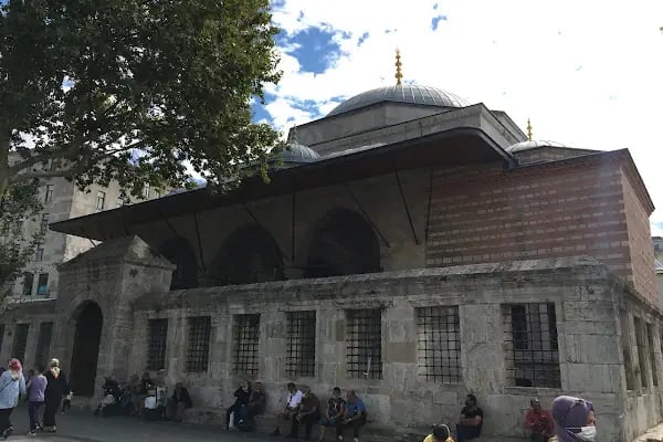 Hatice Turhan Valide Sultan Türbesi - Resim 4