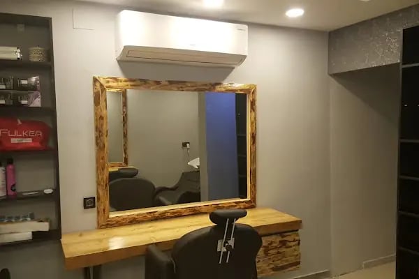 Saloon Burcu Bayan Kuaförü - Resim 11
