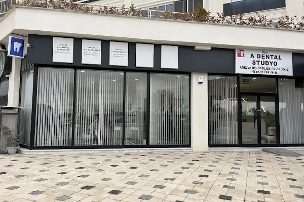 A Dental Stüdyo Ağız ve Diş Sağlığı Polikliniği - Resim 2
