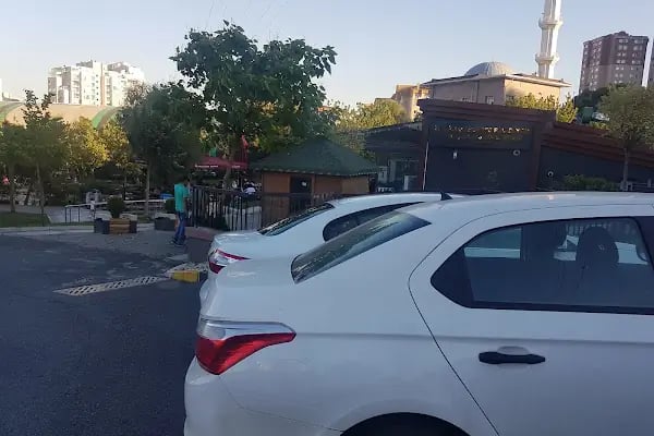 Küçükçekmece Belediyesi Atakent 2.Bölge Parkı Ve Koşu Parkuru - Resim 15