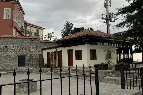 St. Michael Church - Resim 9
