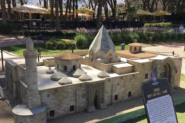 Manisa masal park - Resim 10