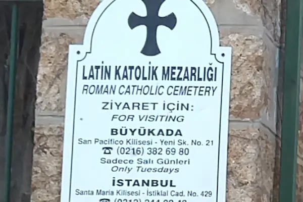 LATİN KATOLİK MEZARLIĞI - Resim 4