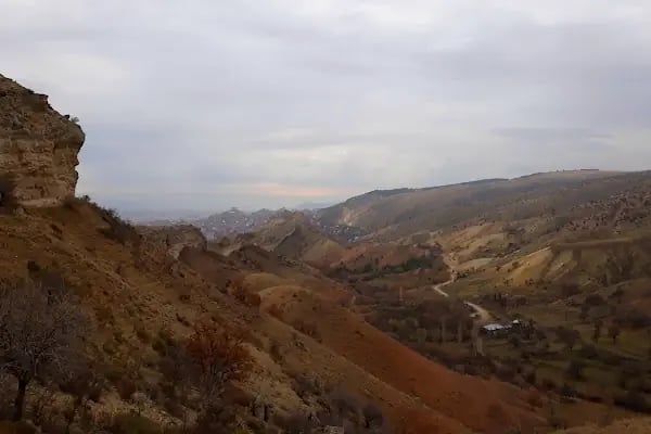 Selçuklu Türbesi - Resim 16