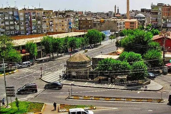 Sarı Saltug Türbesi - Resim 16