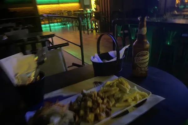 Mr. Frog Pub Bistro - Resim 9