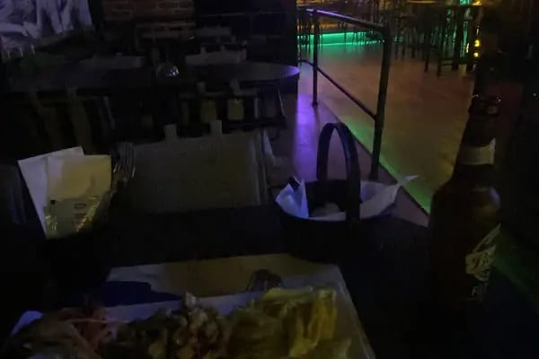 Mr. Frog Pub Bistro - Resim 6