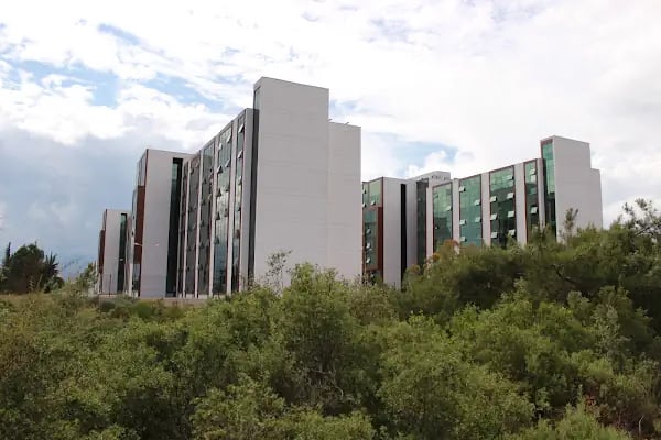 Akdeniz Üniversitesi - Resim 10