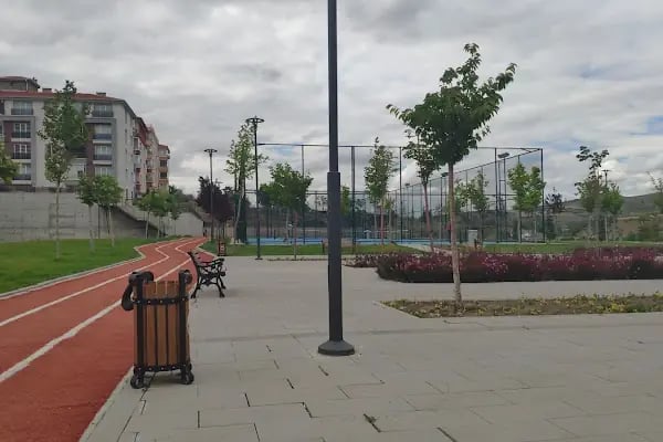 Karapürçek Köyü Spor Tesisleri - Resim 4