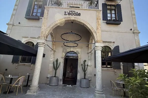 Hotel Lecole - Resim 6