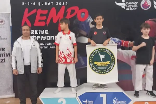 TAEKWONDO KARATE KICK-BOKS KEMPO HAPKİDO UZAK DOĞU SAVUNMA SANATLARIN MERKEZİ - Resim 18