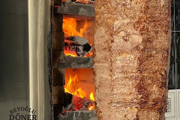Beyoğlu Döner Emrah Usta - Resim 1