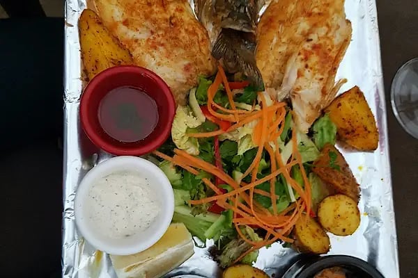 D La Plaza Restaurant &amp; Bar - Resim 7