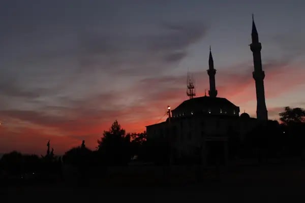 Adnan Menderes Cami - Resim 4