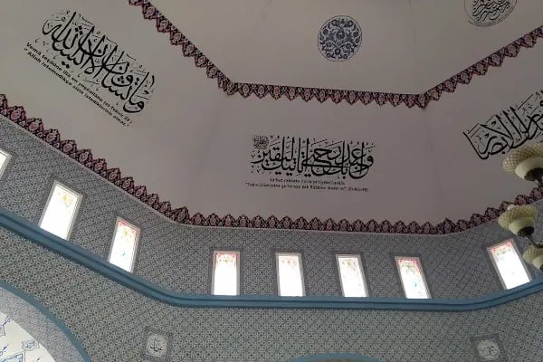 Adnan Menderes Cami - Resim 16