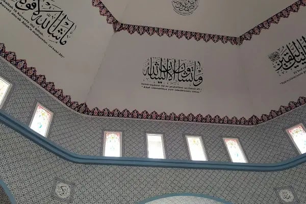 Adnan Menderes Cami - Resim 17