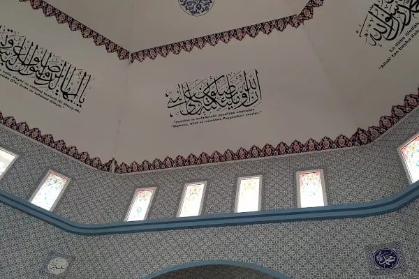 Adnan Menderes Cami - Resim 18