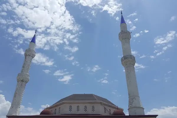 Adnan Menderes Cami - Resim 12
