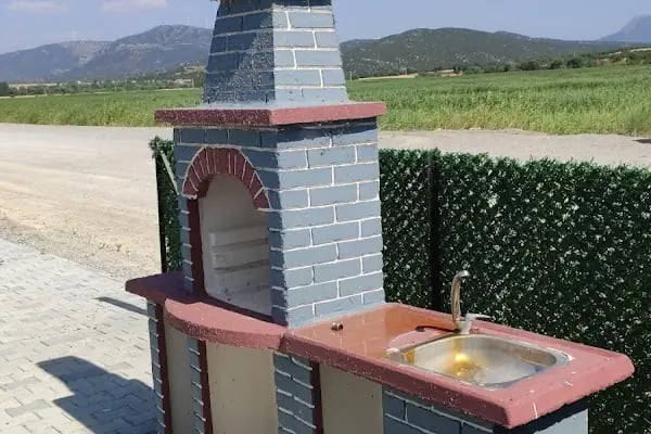 Karaburun Karavan Kamp Alanı - Resim 8