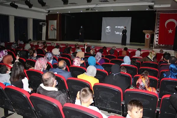 KÜLTÜR KOLEJİ (SAĞLIK LİSESİ &amp; ANADOLU LİSESİ) - Resim 13