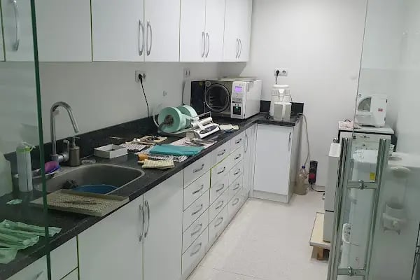 BULUT DENTAL DİŞ POLİKLİNİĞİ (İMPLANT ve ORTODONTİ KLİNİĞİ) - Resim 19