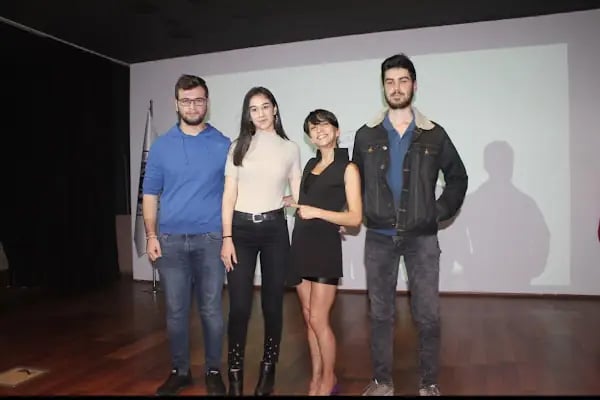 İstanbul Aydın Üniversitesi D Blok Donanım Laboratuvarı - Resim 4