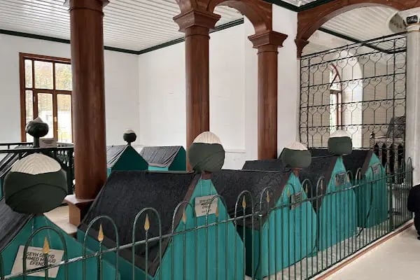 Merkez Efendi Hz. Türbesi - Resim 2