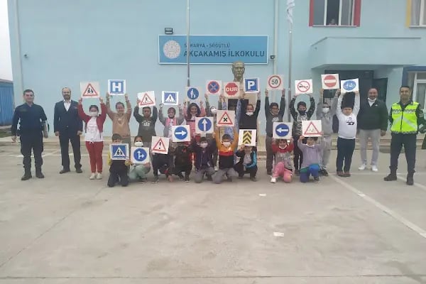 Akçakamış İlkokulu - Resim 2