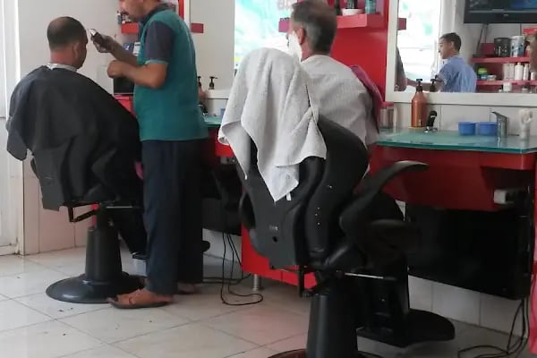 Berber ibrahim Hairdresser - Resim 4