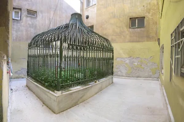 Âşık Yunus Türbesi - Resim 6