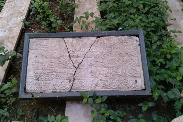 Âşık Yunus Türbesi - Resim 10
