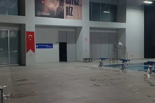 Haliliye Olimpik Yüzme Havuzu - Resim 11