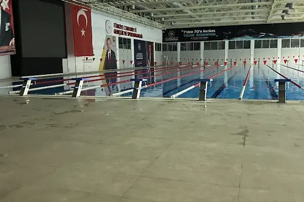 Haliliye Olimpik Yüzme Havuzu - Resim 17
