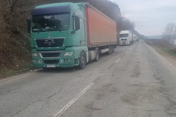 Çerkezköy Gümrüklü Tır Parkı - Resim 15