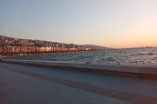 SAHİL KARATAŞ KİLİSESİ - Resim 2