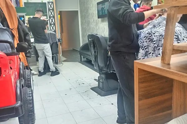 Balıkesir Makas10 Erkek Kuaförü / Berberi - Resim 15