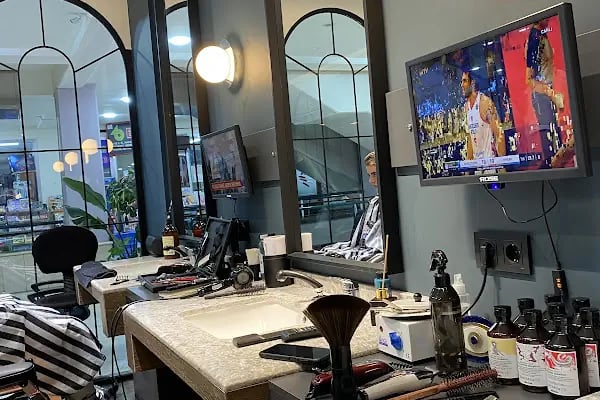 Fatih Çalan Barber Shop - Resim 4