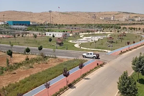 Mardin Artuklu Üniversitesi Yarı Olimpik Yüzme Havuzu - Resim 10