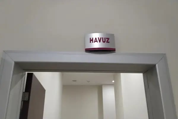 Mardin Artuklu Üniversitesi Yarı Olimpik Yüzme Havuzu - Resim 17