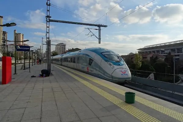 Söğütlüçeşme YHT Yüksek Hızlı Tren İstasyonu - Resim 2