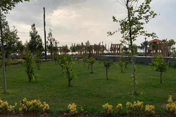 Akçaabat millet bahçesi - Resim 18