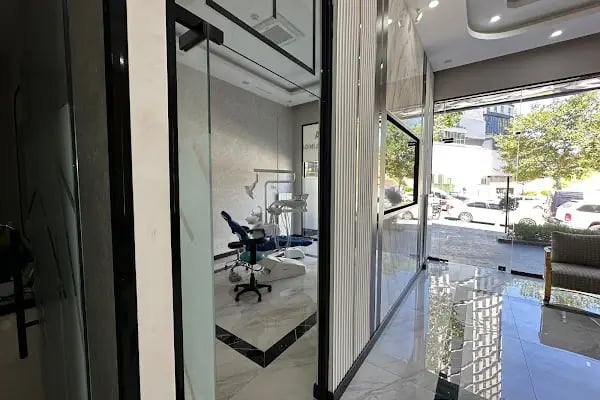 Astradent Ağız ve Diş Sağlığı Polikliniği - Resim 16