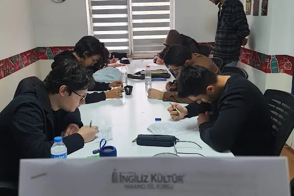 İNGİLİZ KÜLTÜR YABANCI DİL KURSU- Denizli Şubesi - Resim 8