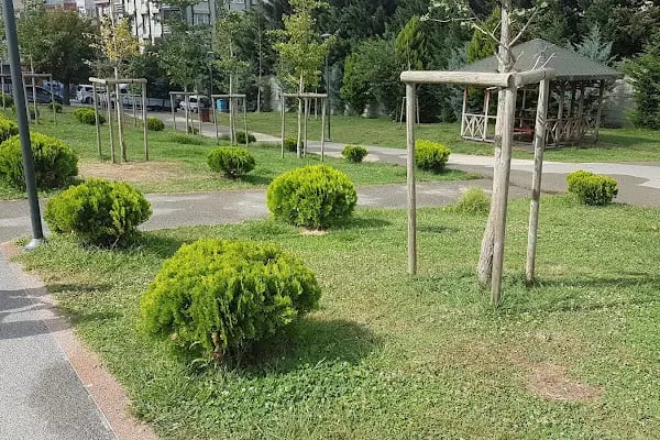 İBB Azerbaycan Dostluk Parkı - Resim 18