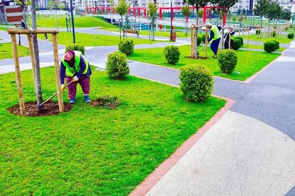 İBB Azerbaycan Dostluk Parkı - Resim 1