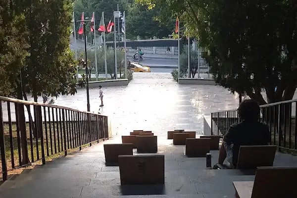 İBB Azerbaycan Dostluk Parkı - Resim 11