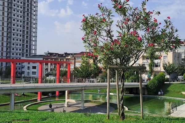 İBB Azerbaycan Dostluk Parkı - Resim 7