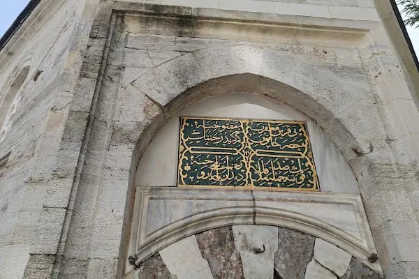 Tarihi Asude Hatun Türbesi - Resim 2