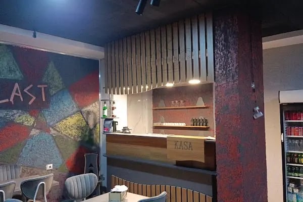 Clast Cafe - Resim 14